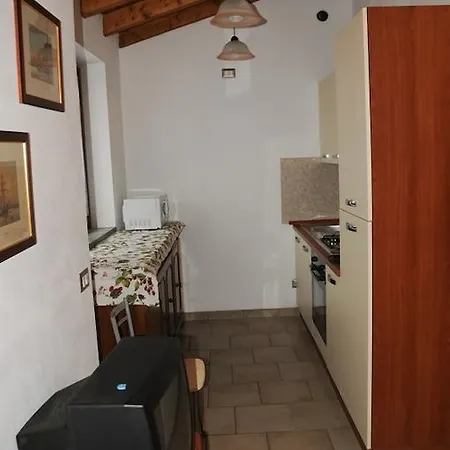 Regina Enrica * Monvalle